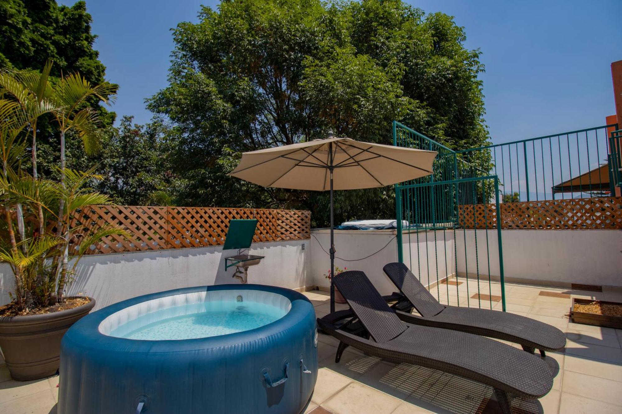 Вілла New! Bamboo Rooftop Куернавака Екстер'єр фото